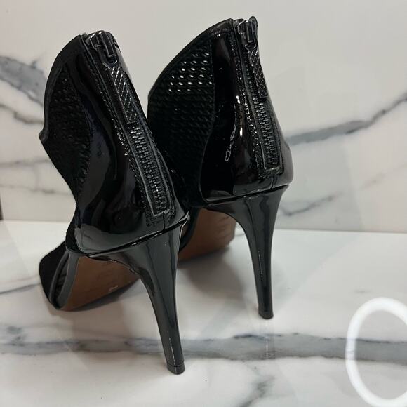 Donald J Pliner | Women's Black Perforated Suede Peep Toe Ashlyn Booties Sz 8.5 - Picture 4 of 7